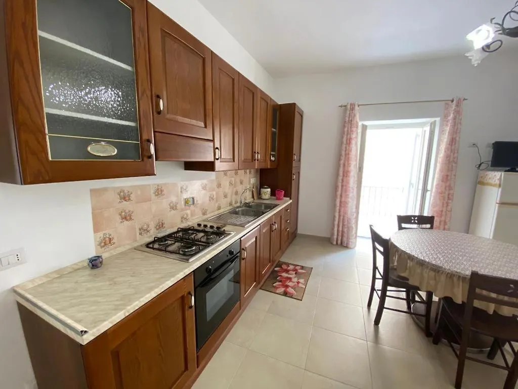 Ketty House - Holiday Housing Lipari  Apartament